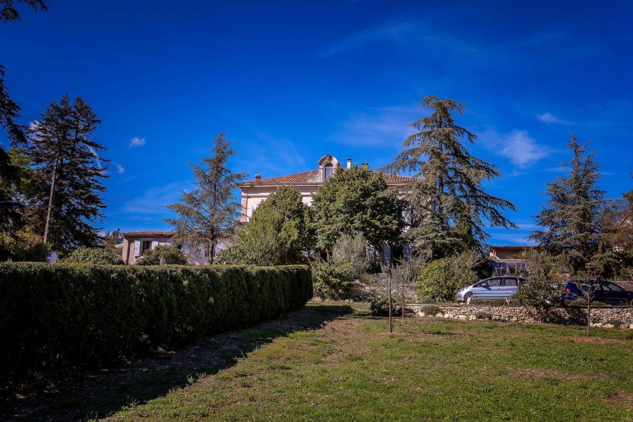 B&B En Provence- Villa Saint Marc フォルカルキエ エクステリア 写真