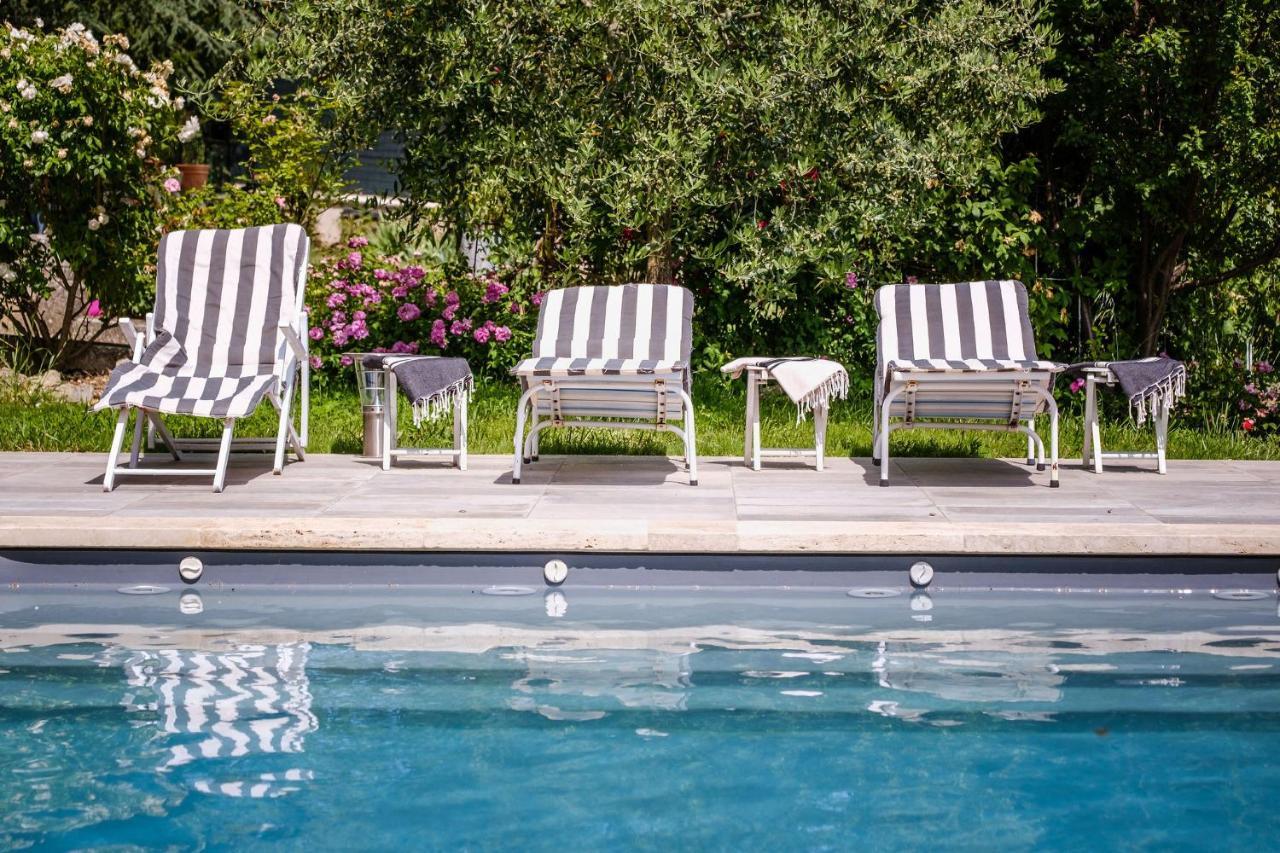 B&B En Provence- Villa Saint Marc フォルカルキエ エクステリア 写真